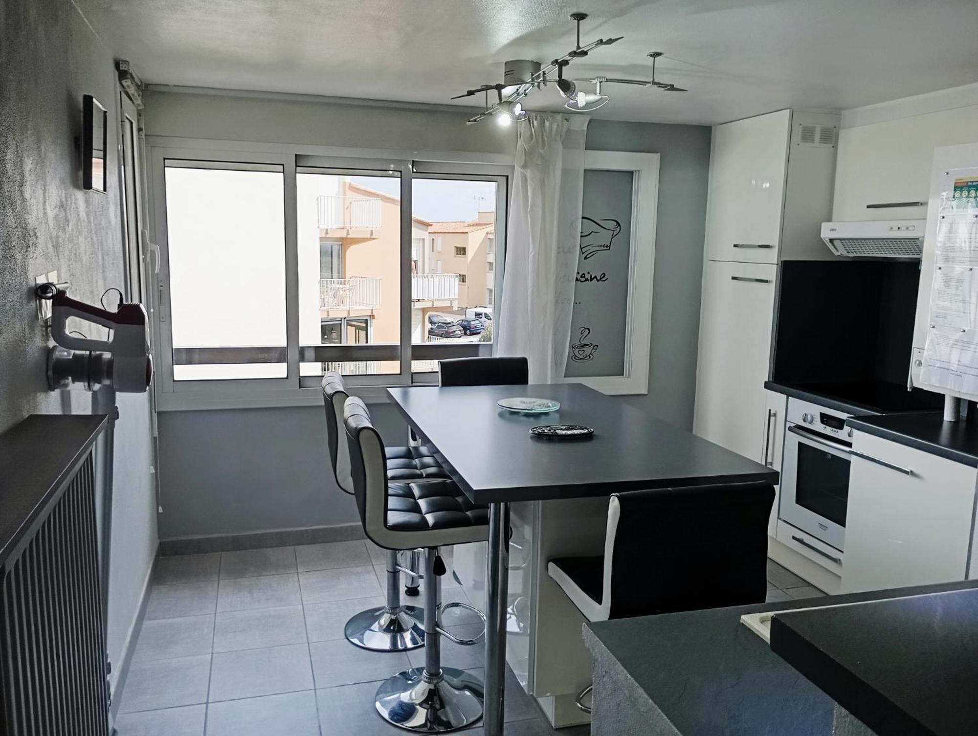 Grand Appartement Proche Port Et Plages, 6 A 8 Pers, 3 Chambres, Climatise Agde Exterior foto